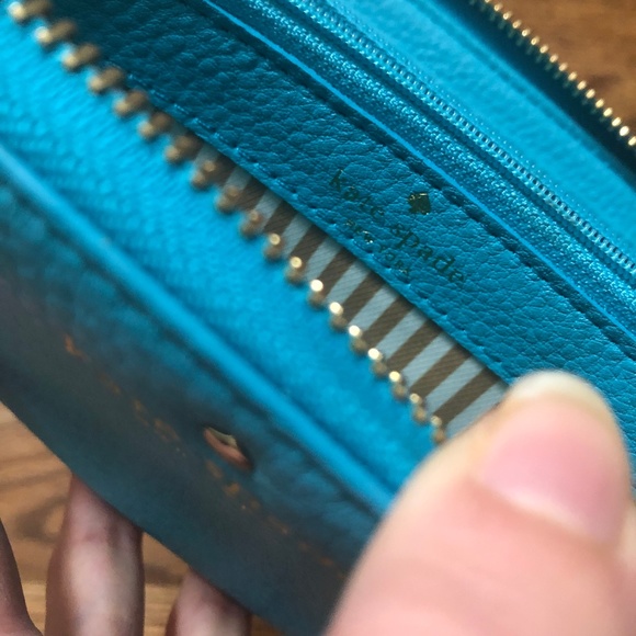 Kate Spade Wallet - Picture 2 of 10